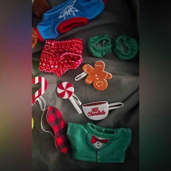 RILAKKUMA AND OTHER PLUSHIES - Picture 6 of 6